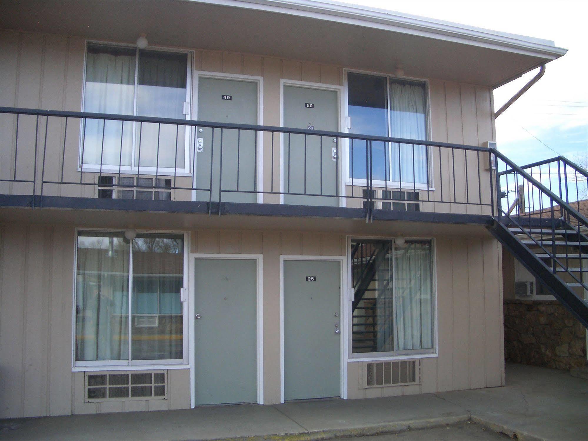 Laramie Valley Inn מראה חיצוני תמונה